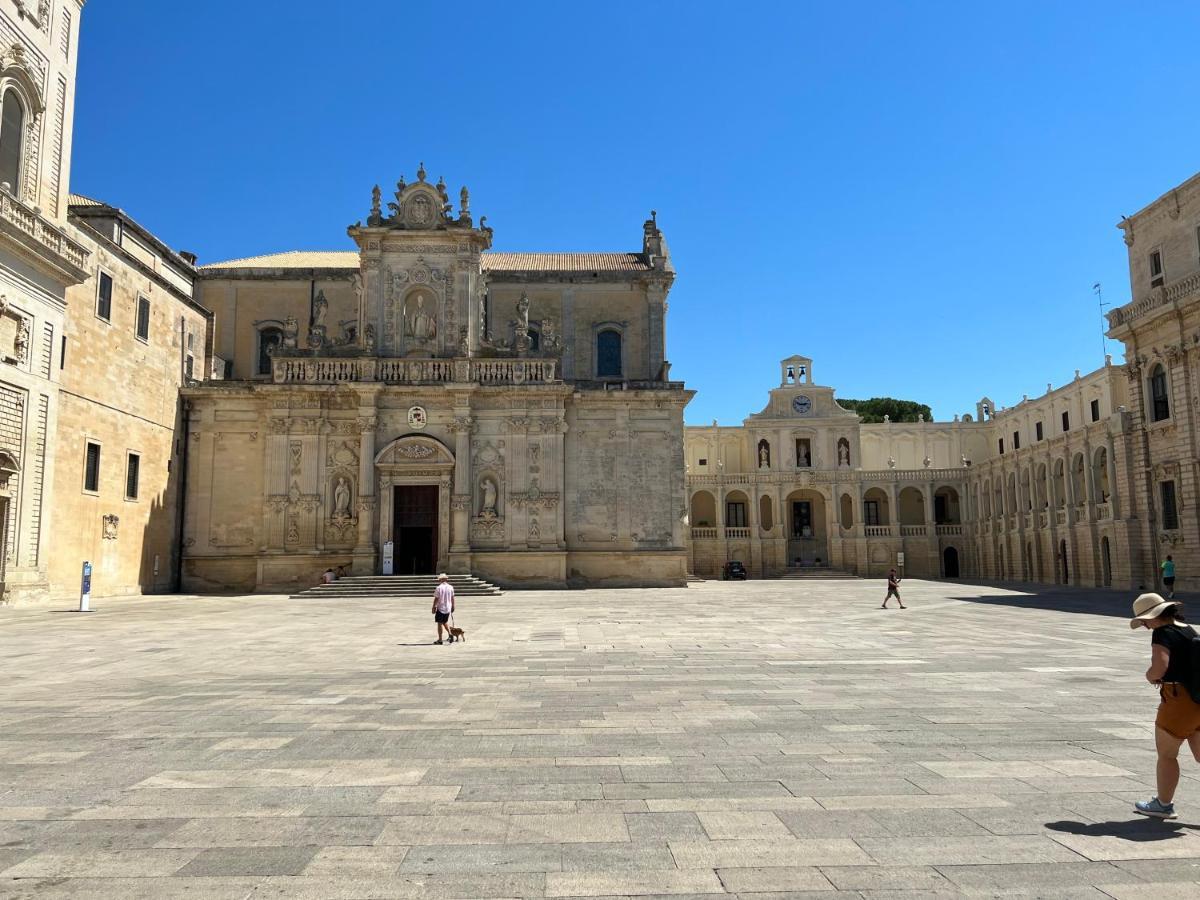 Ai Propilei Del Duomo Luxury Suite Λέτσε Εξωτερικό φωτογραφία